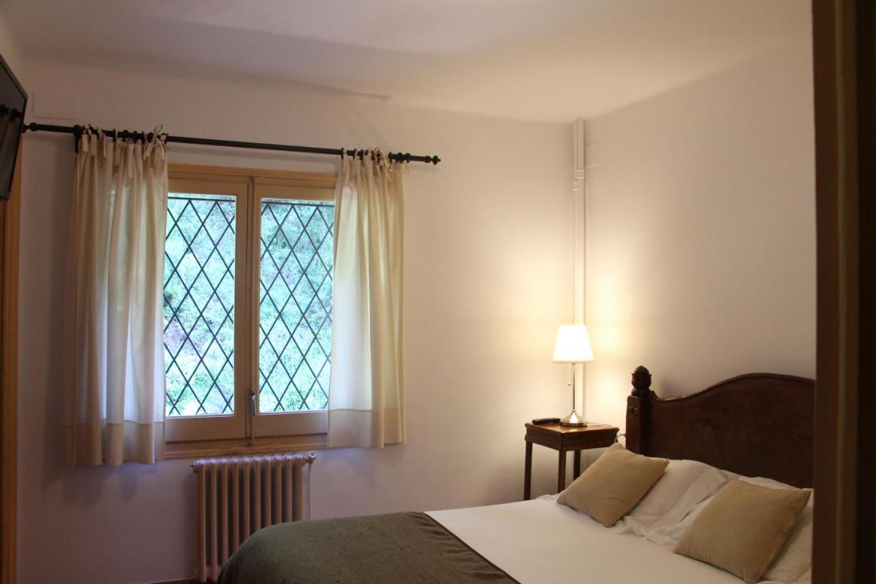 Hostal L'Ou De Reig Montseny Exterior photo