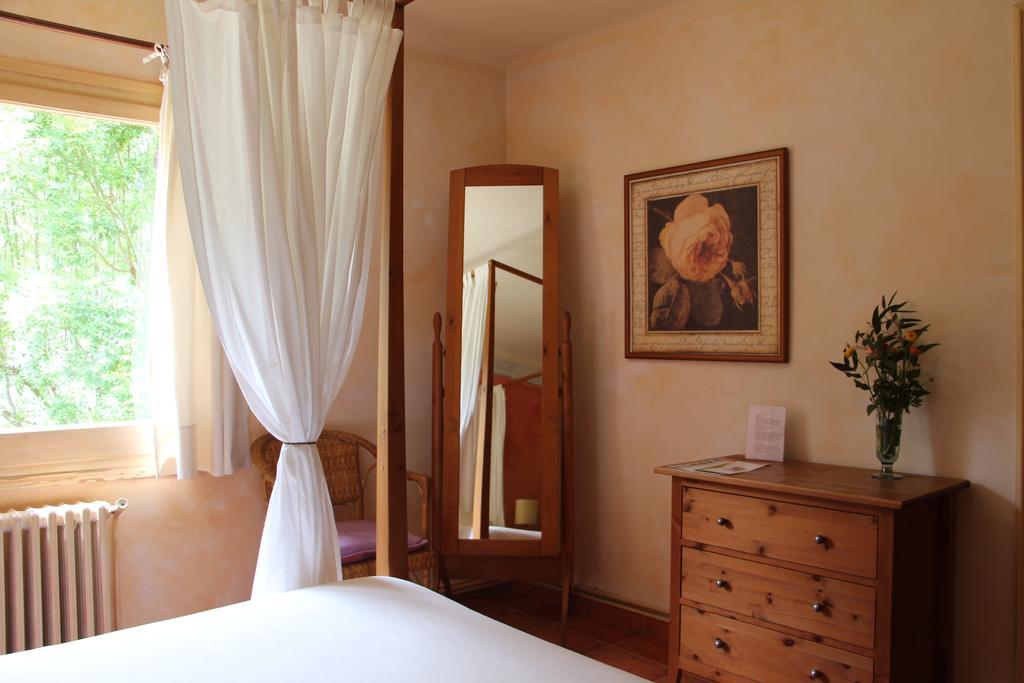 Hostal L'Ou De Reig Montseny Exterior photo